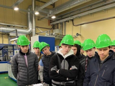 Студенты-сварщики Воскресенска посетили современный завод и ознакомились с производством Новости Воскресенска 